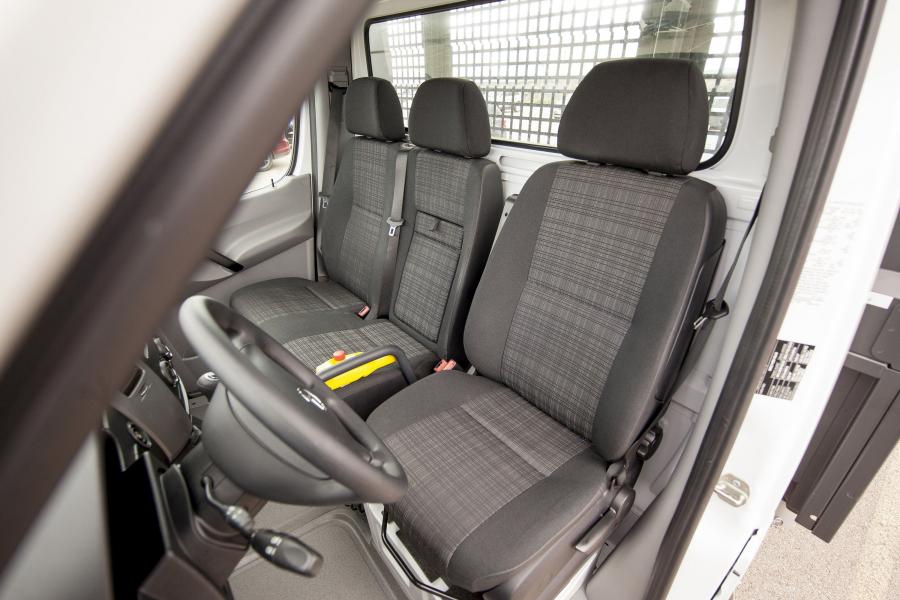  Mercedes-Benz Sprinter 3500 Dropside 2015 года  (US) (фото 9 из 10)